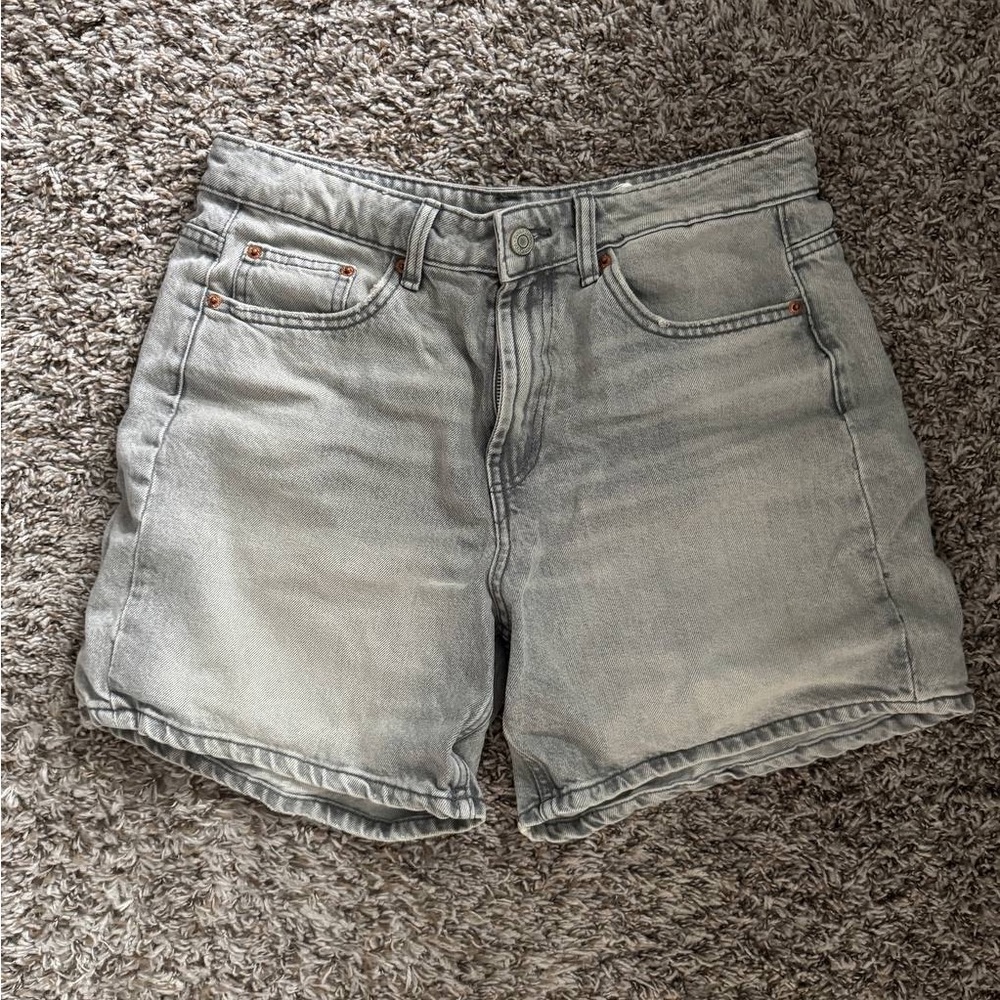 Zara Gray Jean Shorts Classic Casual Style